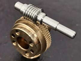 Communication antenna worm gear pairs